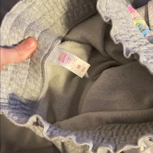 Shorts - Picture 2 of 3